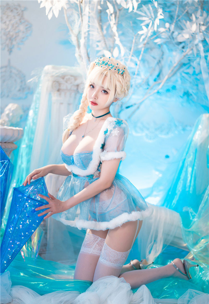 H[COS系] 二次元 COSER 雯妹不讲道理：99 年清纯学生妹，130 + 套 写真圈粉 20 万！COSPLAY 雯仔/雯妹不讲道理写真图片包合集[135套][持续更新]