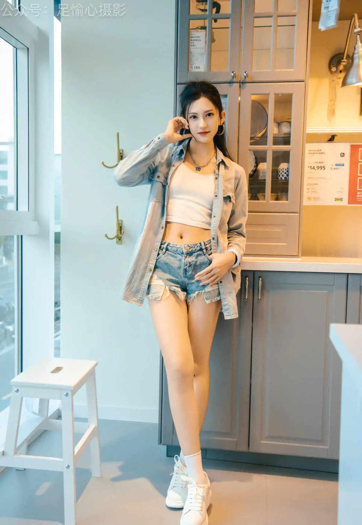 HM[腿足系]《足愉心摄影》又挖到宝！JK制服、小皮鞋、黑色丝袜、打底裤 —— 足愉心摄影 全套写真图片包合集16期[持续更新]