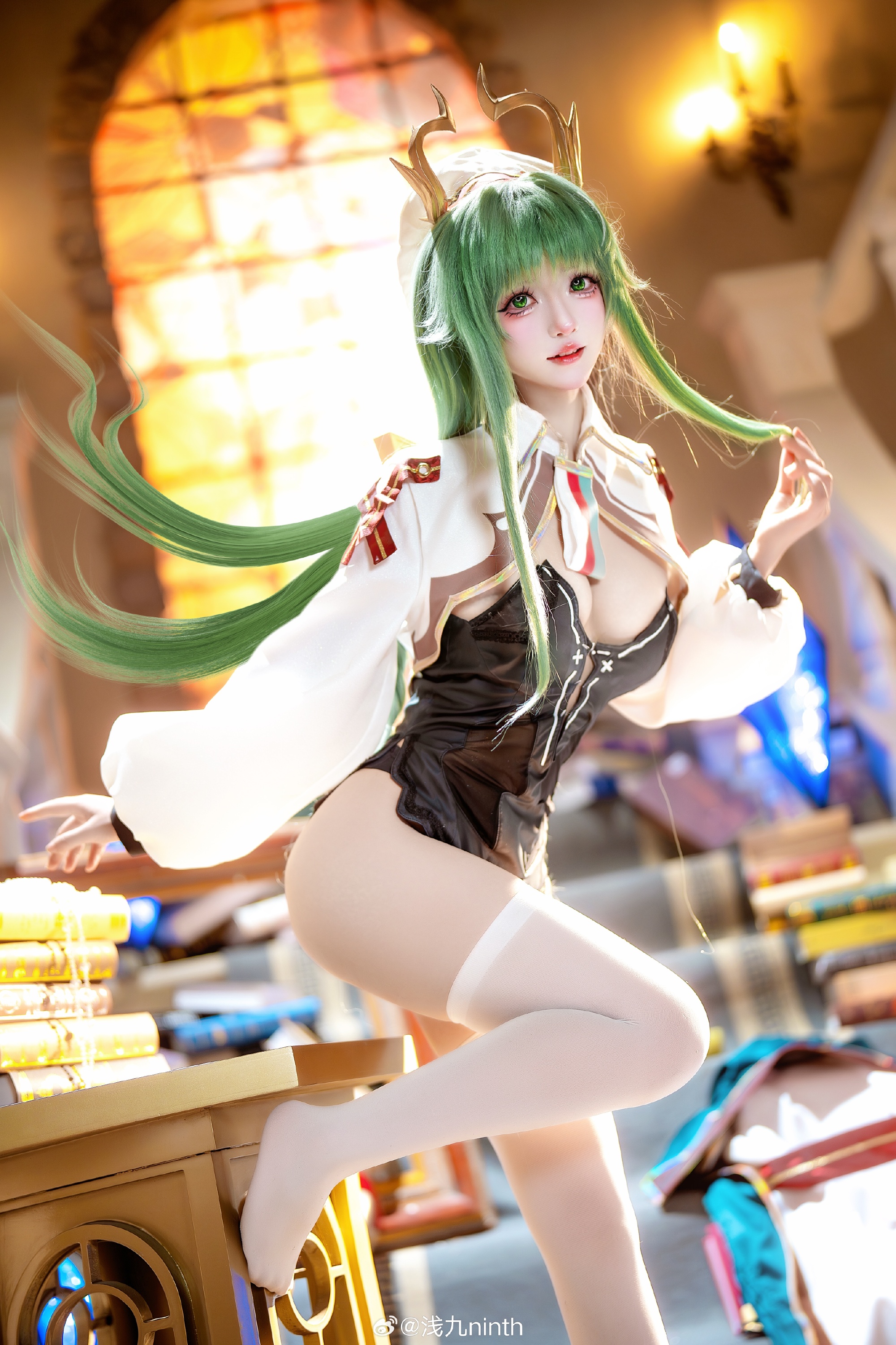 S[COS系]  @浅九ninth COSPLAY 碧蓝航线 拉斐尔 樊笼内的神光