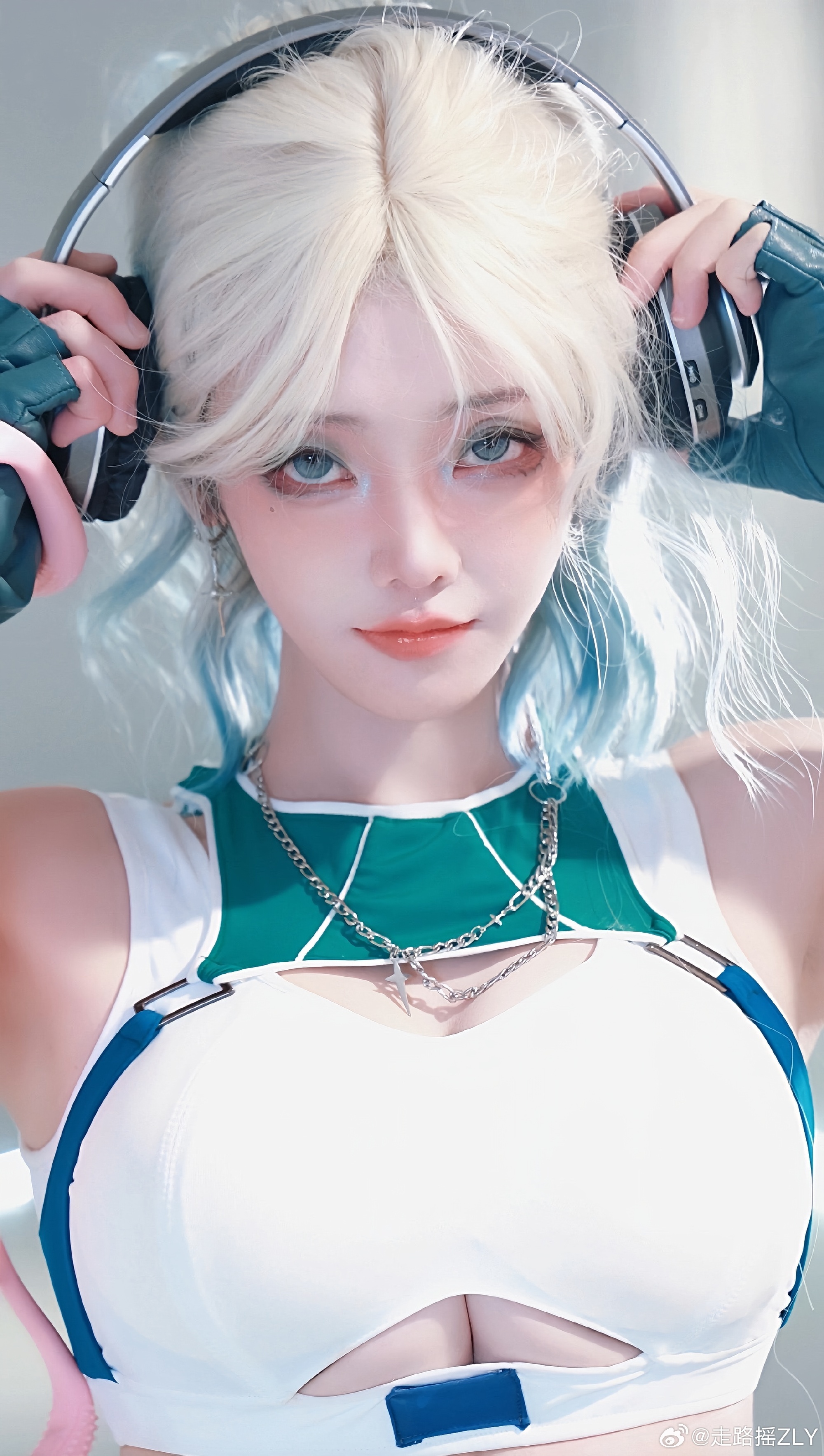 S[COS系] 走路摇ZLY 跟着我的节奏一起摇阿瑶 舞动青春 活力无限