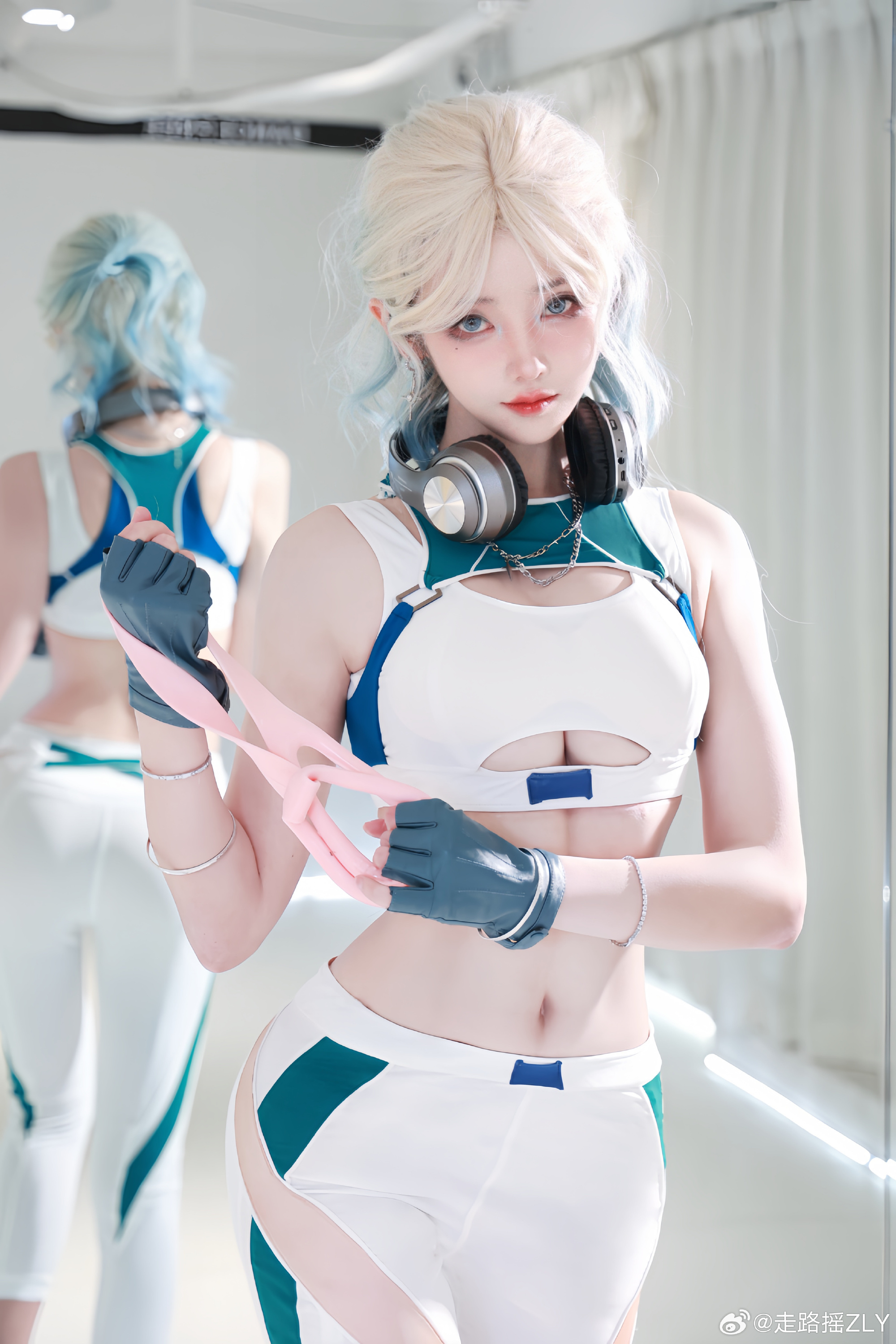 S[COS系] 走路摇ZLY 跟着我的节奏一起摇阿瑶 舞动青春 活力无限