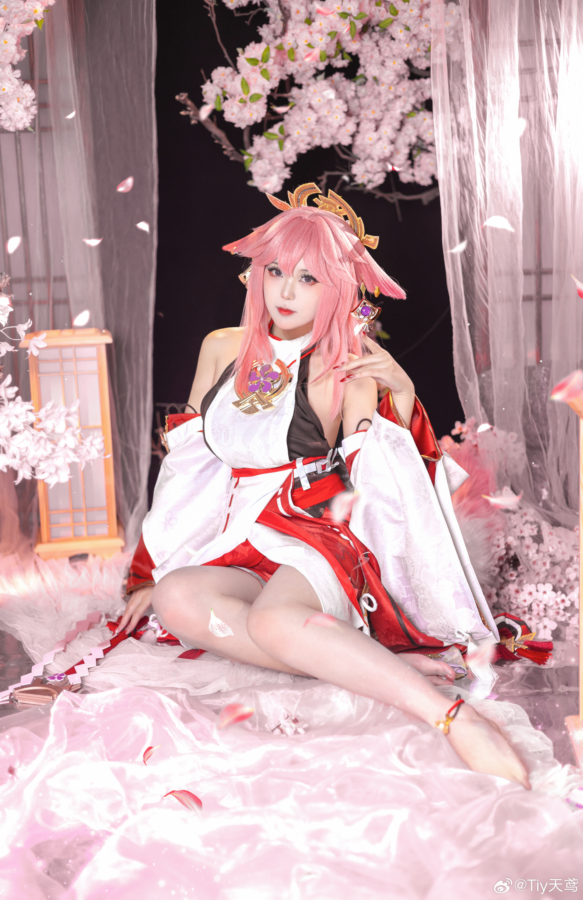 S[COS系]  Tiy天鸢 COSPLAY 与我而言，不变也是一种美好，啊呀，可尘世哪是如此不变之物。 原神 八重神子