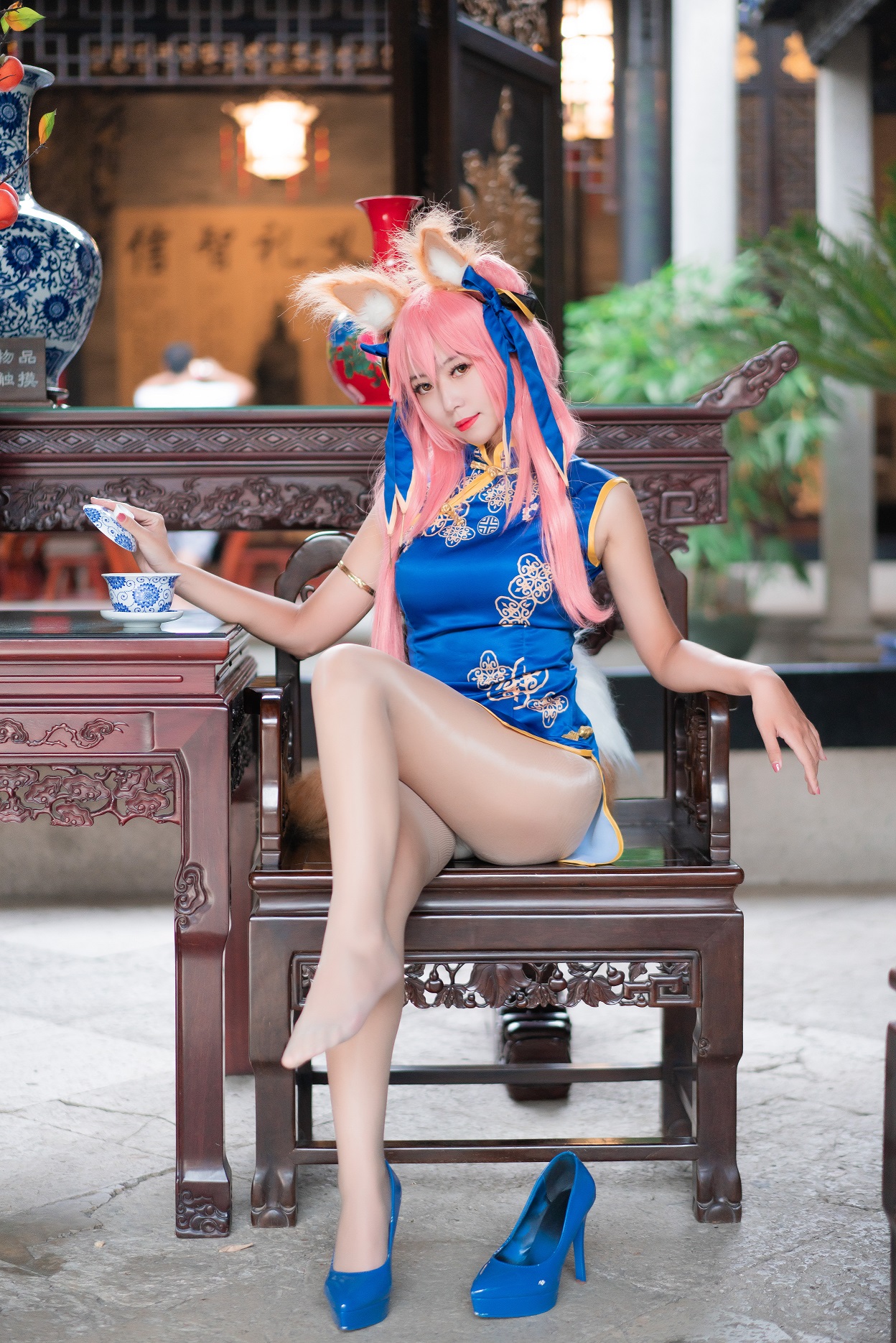 MH[COS系] Money冷冷（凛酱呀冷冷）酒吞童子 吉他少女  辉夜姬OL制服 透明OL 眼镜娘 COSPLAY写真图片包合集[49套][持续更新]