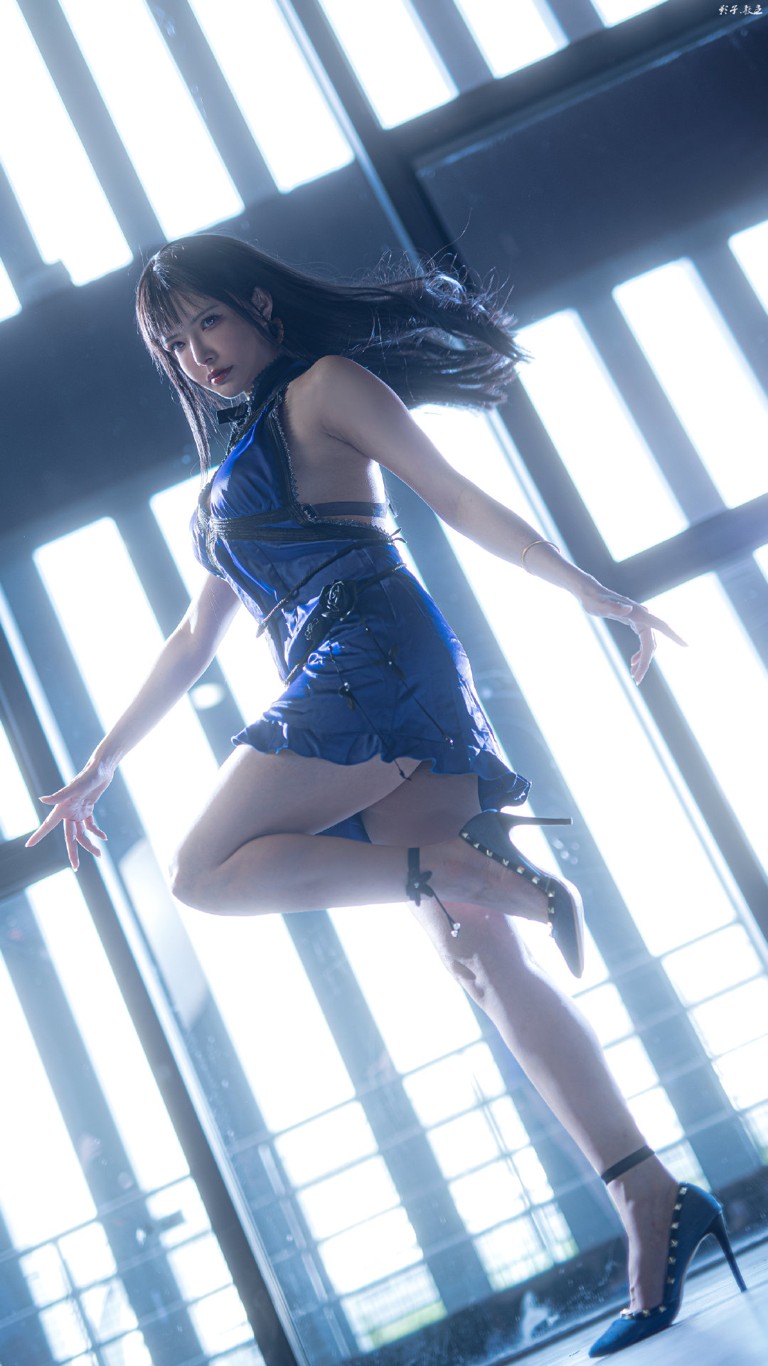 H[COS系] 秋和柯基(夏小秋秋) ：用多元风格解锁二次元创作的无限可能! 秋和柯基 COSPLAY 写真图片包合集 [118套][持续更新]