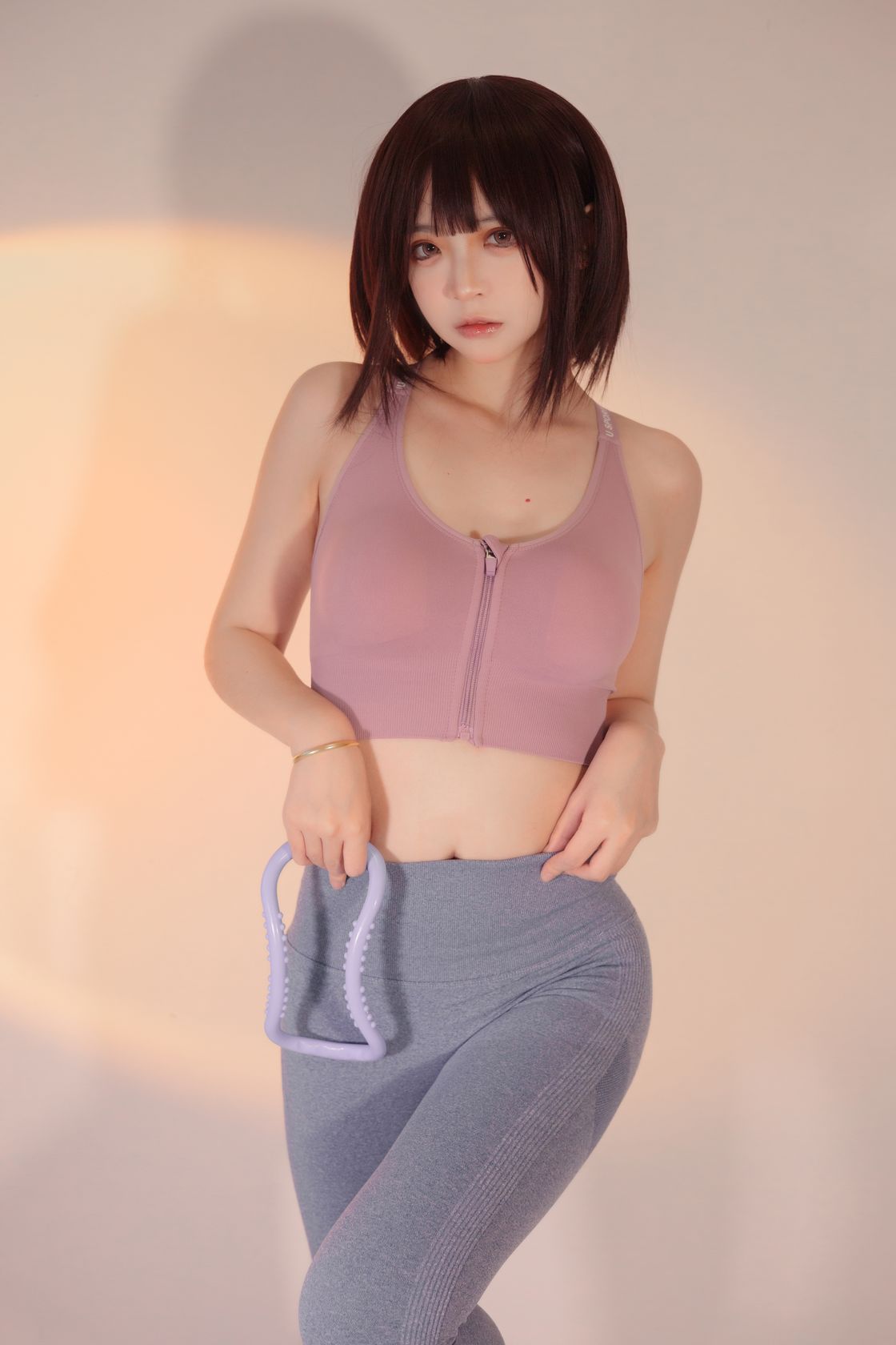 S[COS系] 疯猫sS  白色情人节福袋 运动衣  紧身 运动衣服下的完美身材