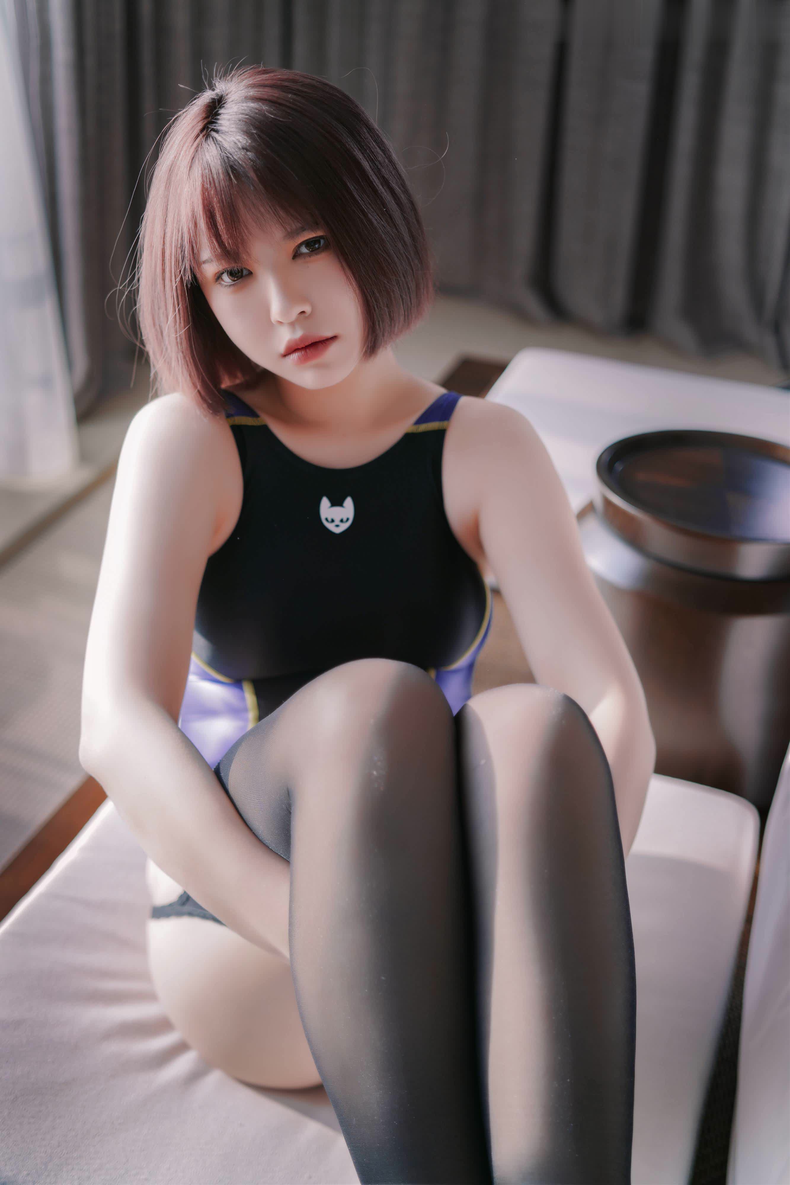 S[COS系] 半半子cos正片  競泳水着を着た彼女 泳衣女孩 半半子cosplay 27P