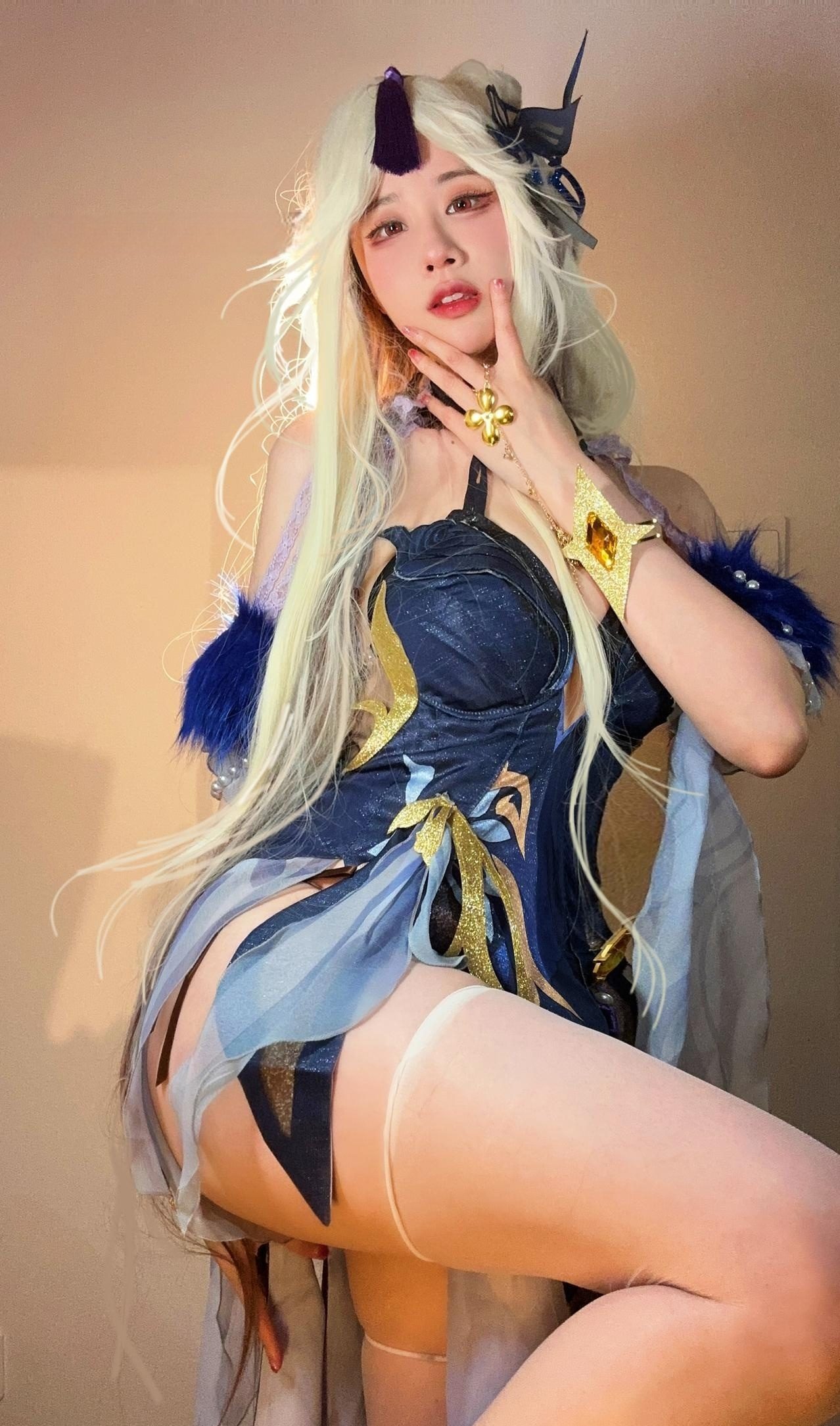 HM[COS系] 轩子巨二兔 女仆装 妲己 原神凝光 圣诞白色马油袜 等等COSPLAY写真图片包合集[25套][持续更新]