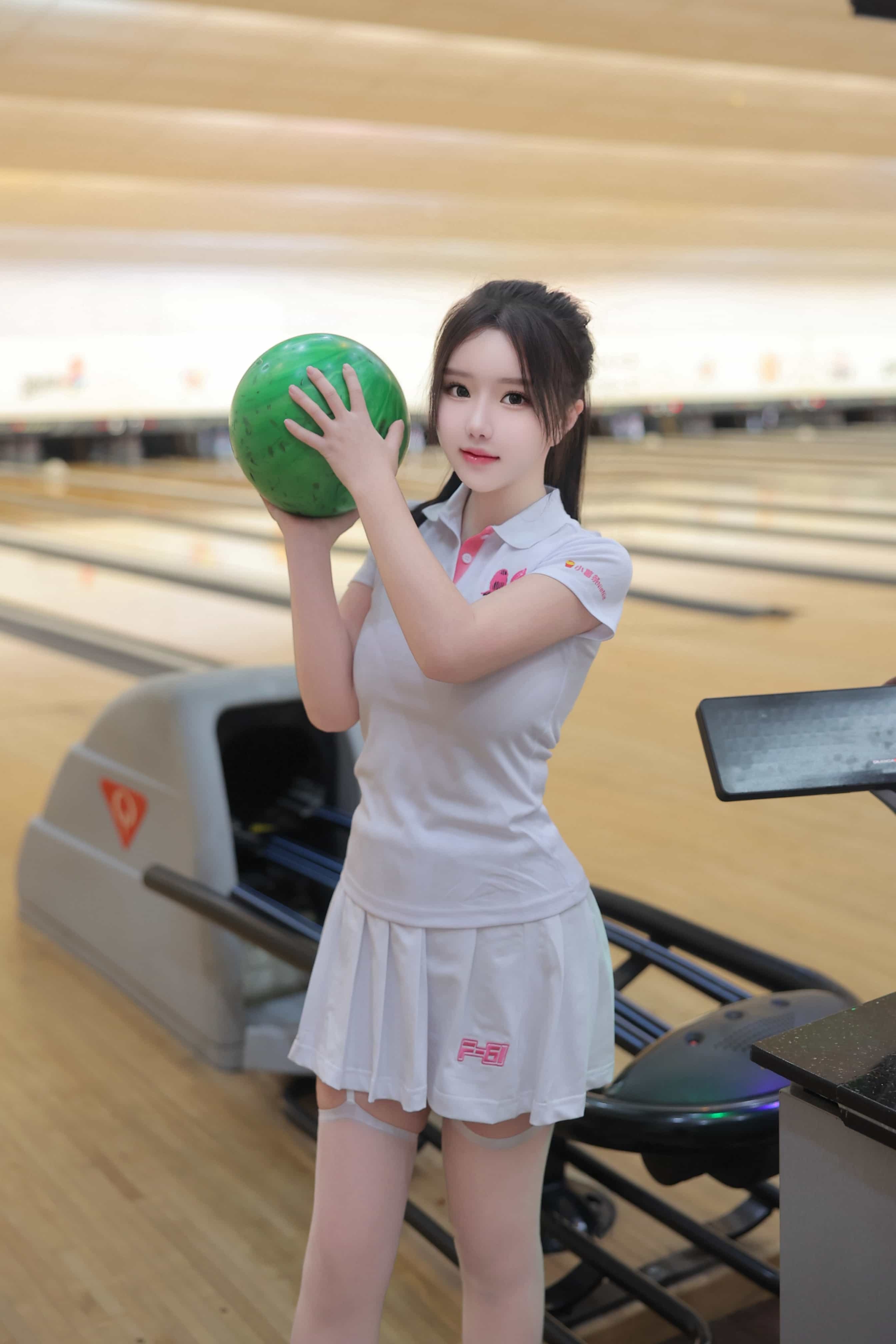 S[COS系] 小薯条nienie – 内部私购-你说的 保龄球妹妹是这样的吗