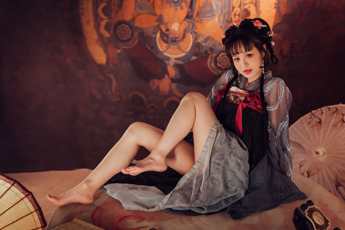 H[COS系] 晕崽 Zz（柳郁子）：软萌外表下的狂野灵魂，11 万粉马甲持续圈粉！COSPLAY 写真作品合集[27套][持续更新]