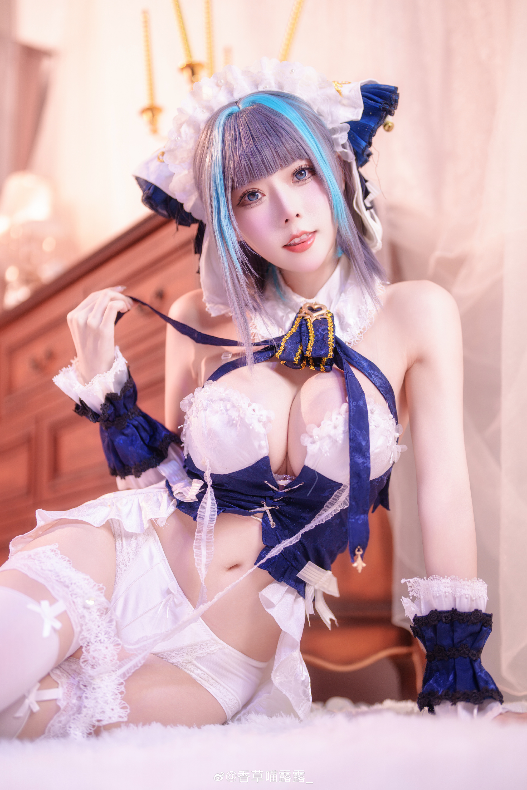 H[COS系] 香草喵露露 : 知名爆火Coser ，165cm漫画身材，祢豆子cos直接封神！ 香草喵露露 COSPLAY 写真图片包合集[66套][持续更新]