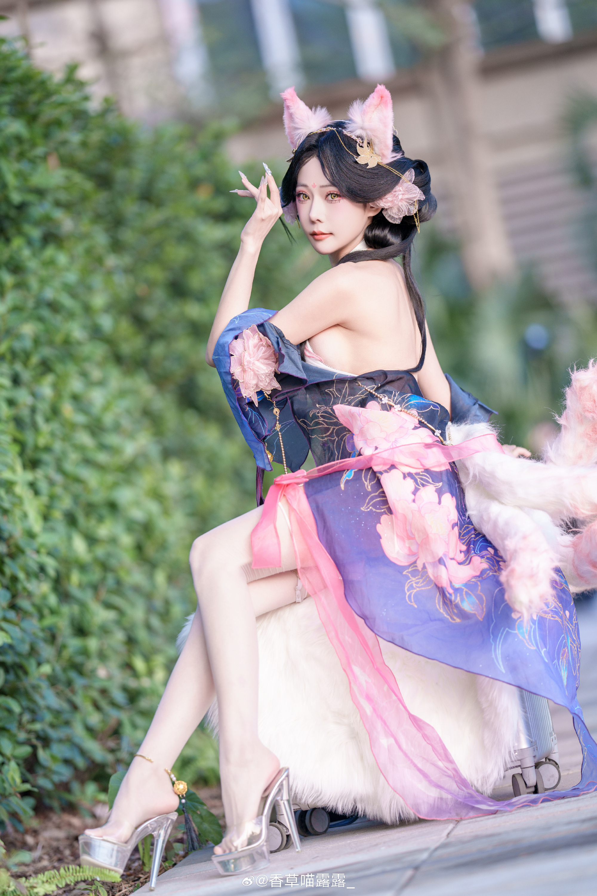 H[COS系] 香草喵露露 : 知名爆火Coser ，165cm漫画身材，祢豆子cos直接封神！ 香草喵露露 COSPLAY 写真图片包合集[66套][持续更新]