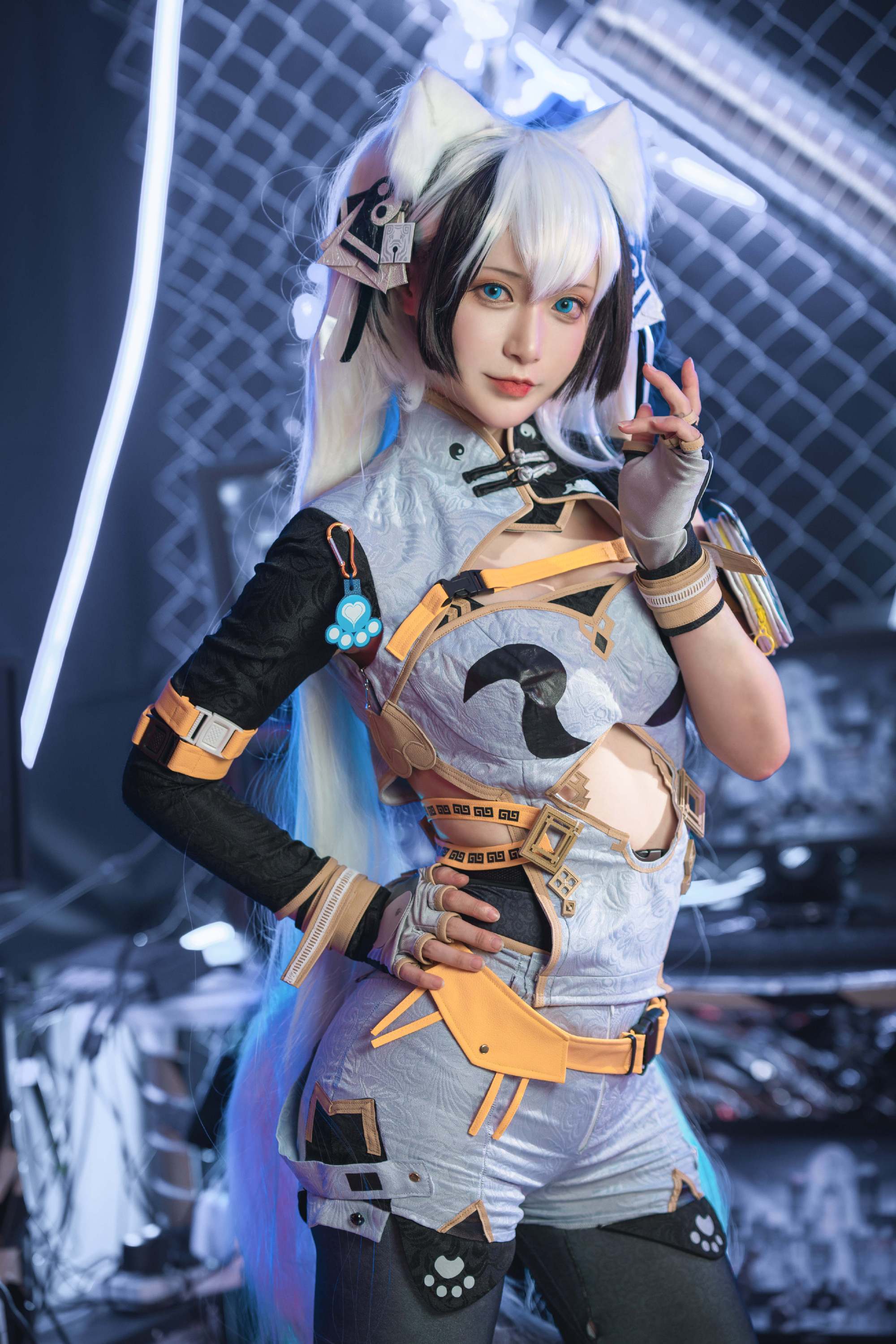 H[COS系] 铁板烧鬼舞w： 漫圈神仙 Coser ！凭还原狂圈粉，多套清凉制服照美到窒息！铁板烧鬼舞 w  COSPLAY 写真图包合集[36套][持续更新]