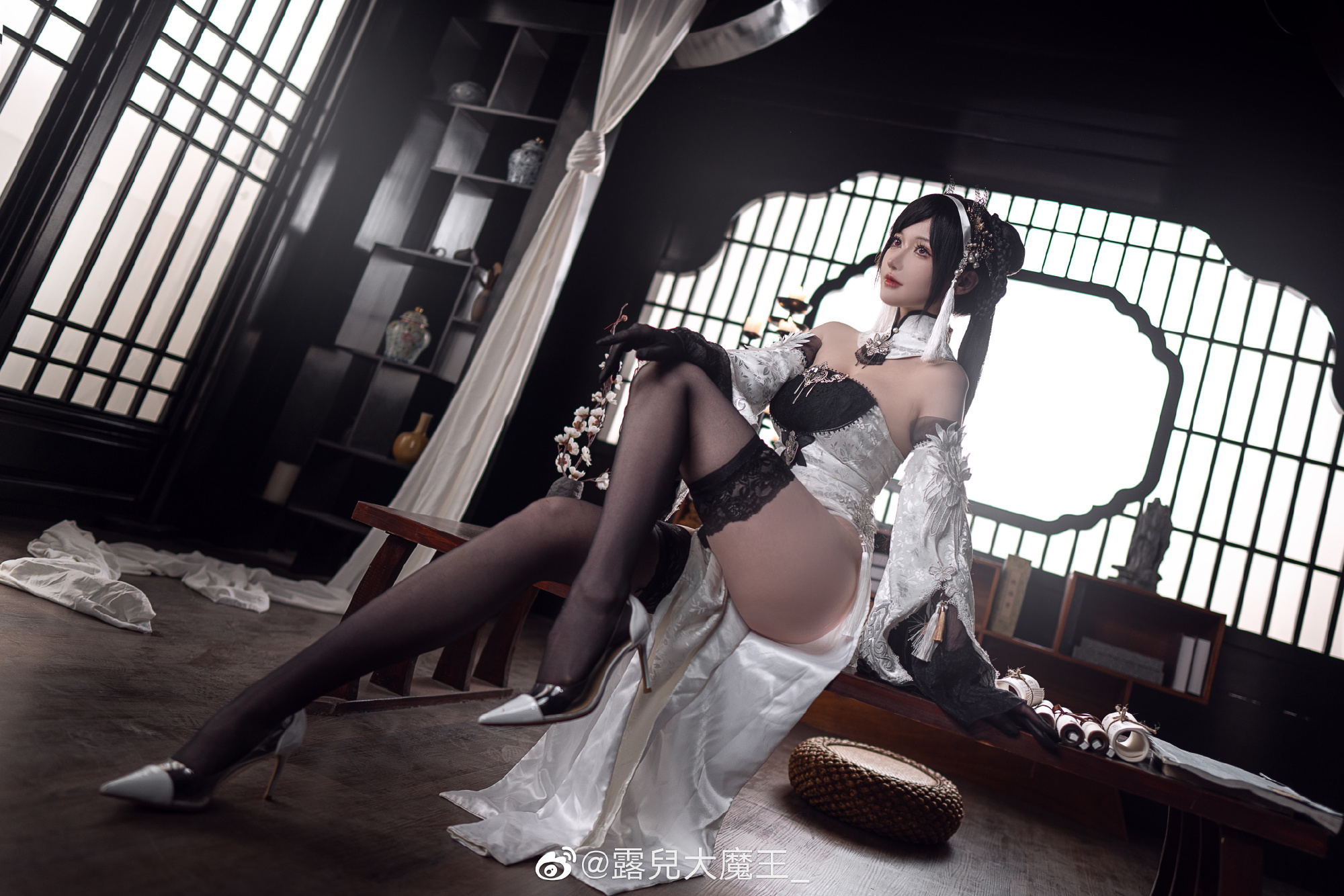 H[COS系] 露兒大魔王 ：上海御姐Coser！172cm大长腿杀疯二次元动漫圈！这腿真是太棒了  露兒大魔王 COSPLAY写真图片包合集[11套][持续更新]