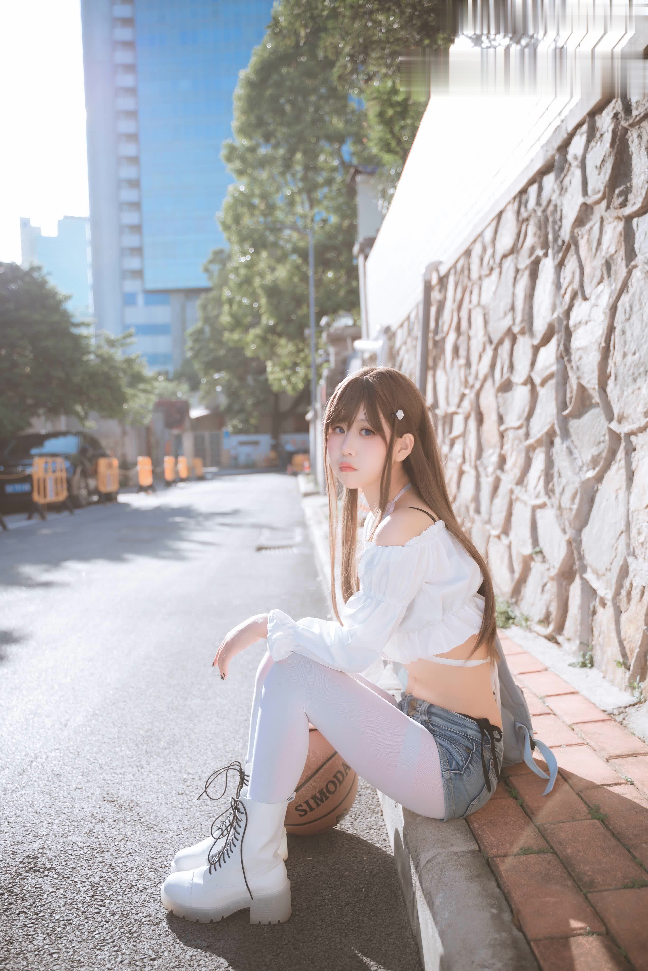 S[COS系] 萌芽儿o0 ：想在夏天的傍晚，急匆匆的扒完一碗饭，换上漂亮的裙子去见你，那时的晚风一定很温柔。你一定很优秀