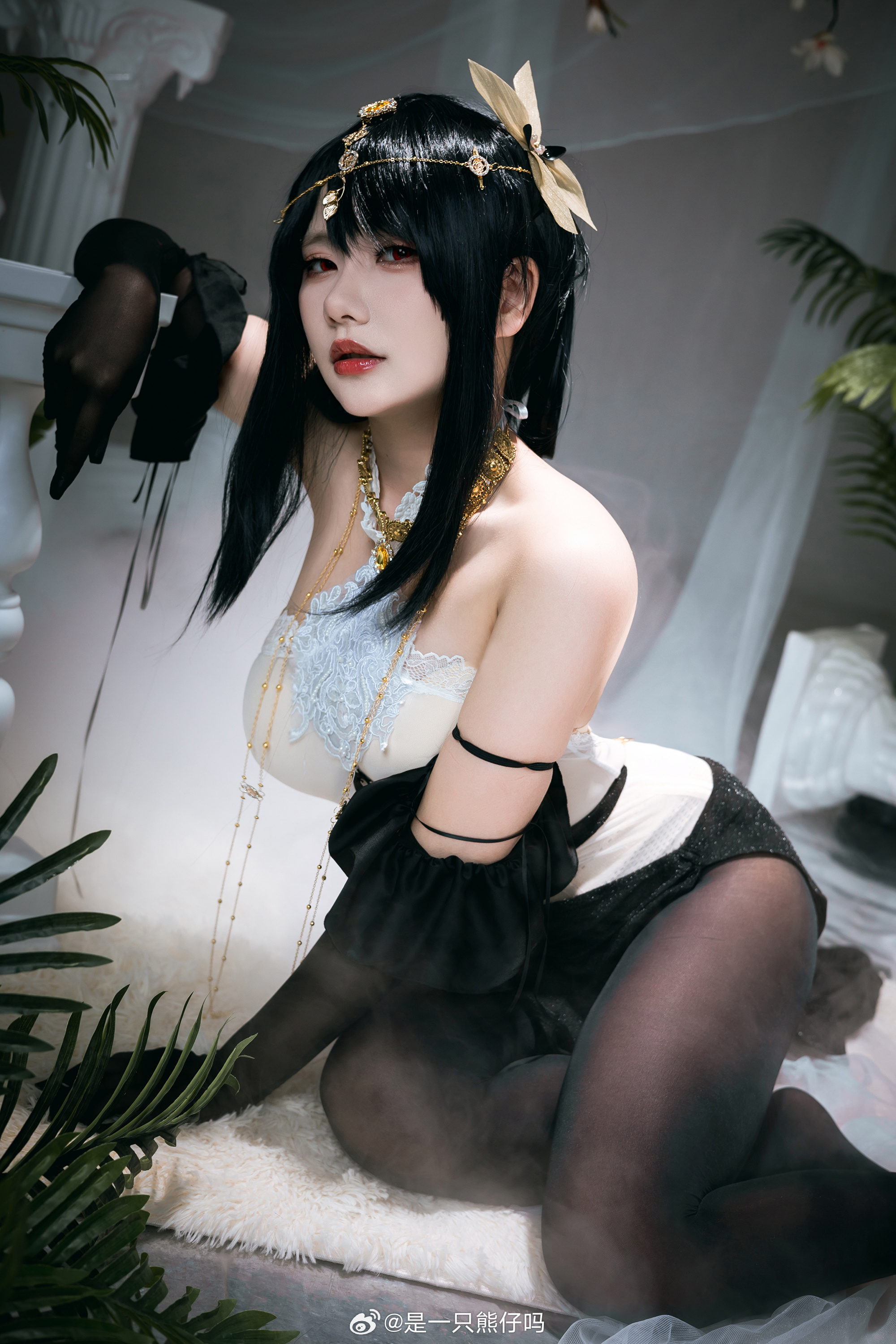 H[COS系]  是一只熊仔吗   封神！26W粉COSER@是一只熊仔吗，身材绝到犯规，甜心造型太杀我 COSPLAY写真作品合集[37套][持续更新]