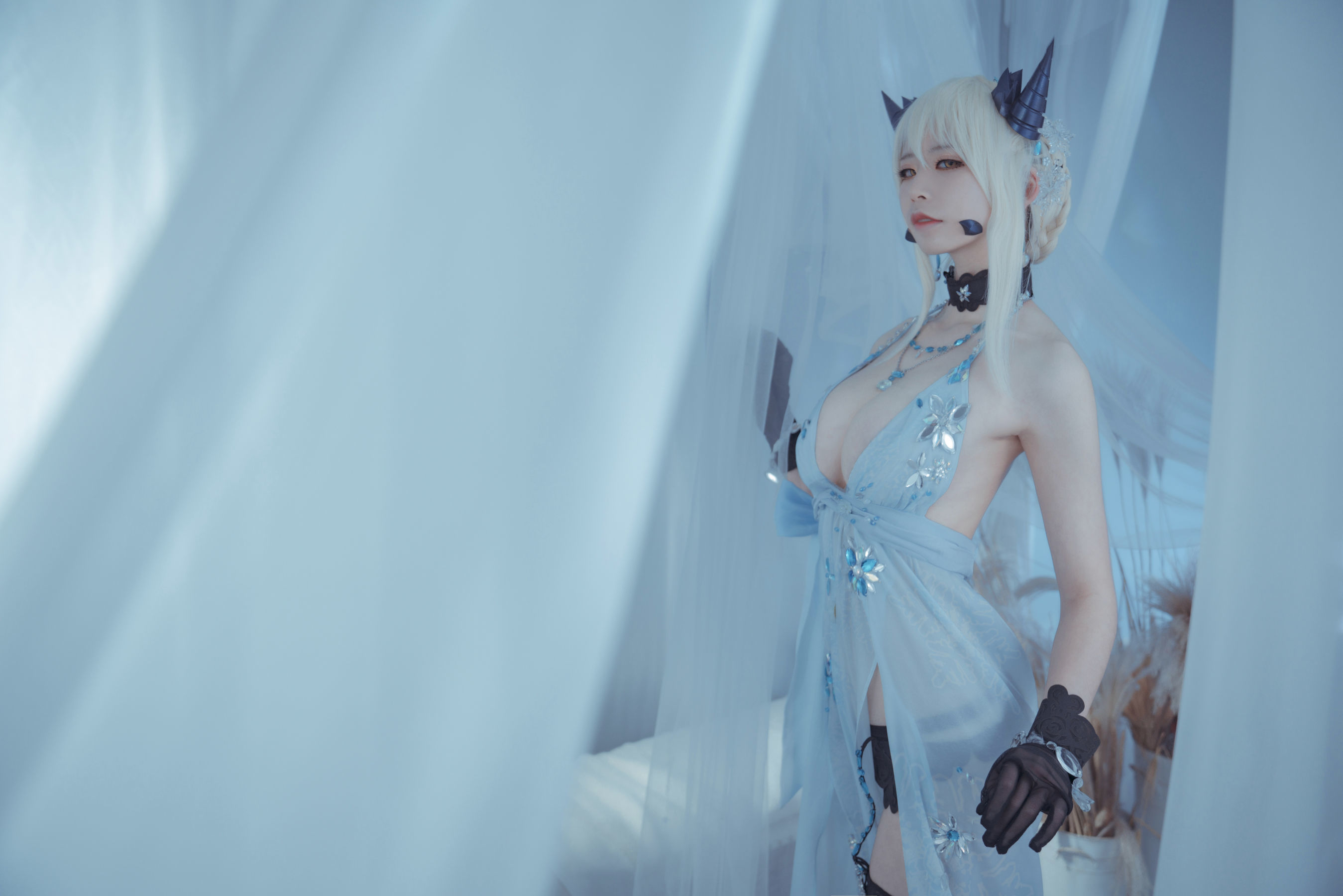 H[COS系] 风华已逝的圈内传奇：深度解析 COSER 爱老师_PhD 的起落人生 爱老师_PhD 写 真 美女图片包合集[47套][Cosplay]