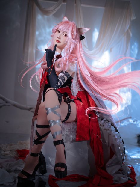 S[鉴赏] 面饼丫面饼 COSPLAY 明日方舟 鸿雪@面饼丫面饼