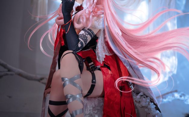 S[鉴赏] 面饼丫面饼 COSPLAY 明日方舟 鸿雪@面饼丫面饼