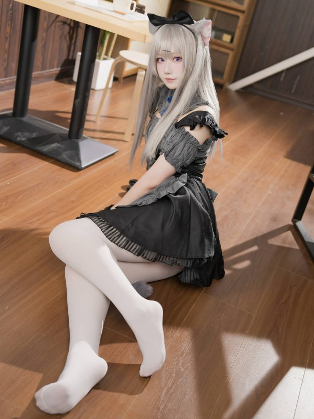 DM[COS系]lunananya 巧克甜恋 雪村千绘莉 [20P-128MB]