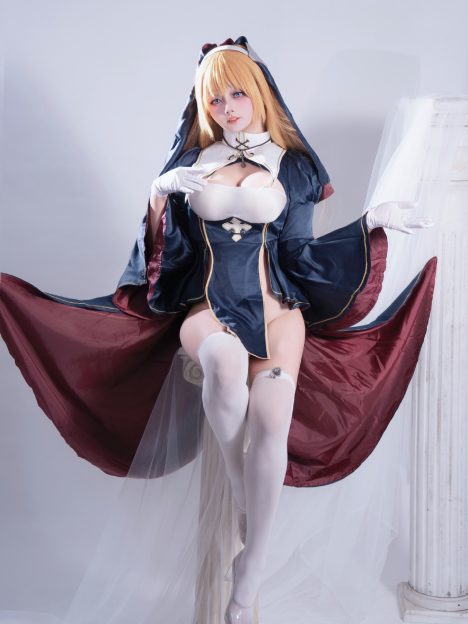 S[鉴赏] 椒盐海豹舒舒子 COSPLAY 修女夏洛特