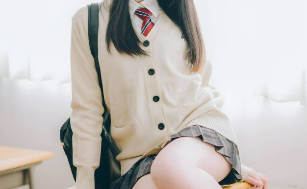 H[COS系] 霜月Shimo 卯月桃子 水手服兔女郎 千鳥格内衣 Houndstooth Underwear写真图片包合集[131套][COSPLAY][持续更新]