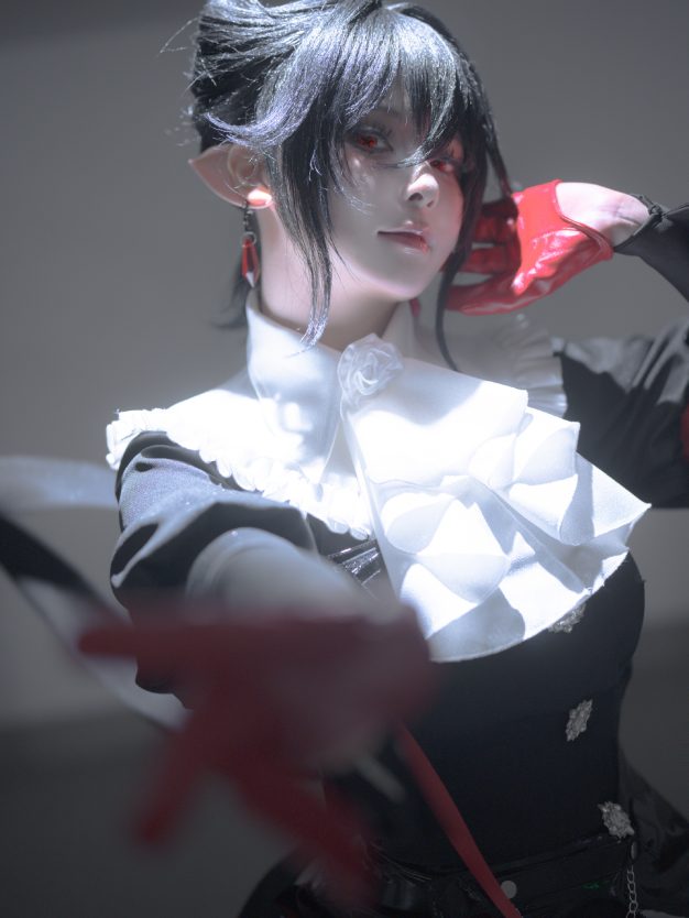 S[COS系]  @w百合欧皇子w 她走过消逝的足迹，故事的主人早已离席。 明日方舟 隐德来希