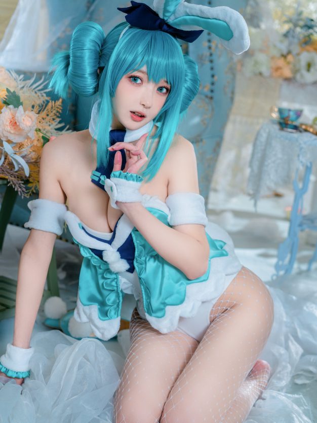 H[COS系] 阿包也是兔娘  漫展亮眼风景线！有趣灵魂 + 高颜值圈粉无数！Coser 阿包也是兔娘 COSPLAY写真图片包合集[108套][持续更新]