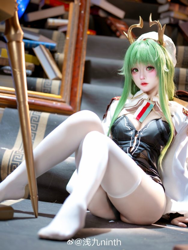 S[COS系]  @浅九ninth COSPLAY 碧蓝航线 拉斐尔 樊笼内的神光