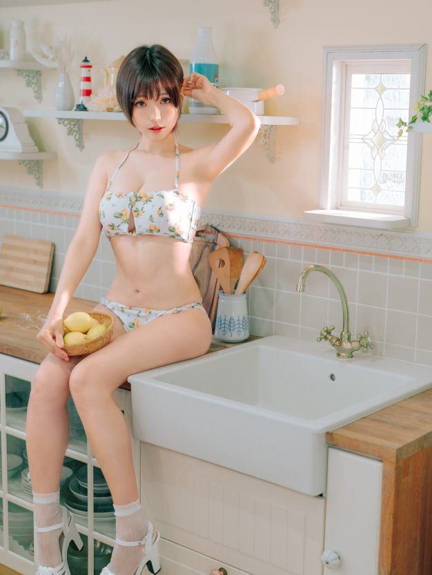 H[COS系] 台湾知名 COSER ElyEE子：十年圈龄电眼女神，东方 Project 玉藻前 COS 封神！ ElyEE子COSPLAY 写真作品合集[211套][持续更新]