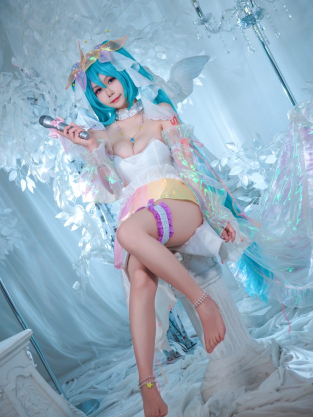 H[COS系] 末夜787： 挖到宝了！新人 COSER@末夜 787 虽冷但绝，蜘蛛侠妹套图直接封神！末夜787  COSPLAY 写真图片包合集[40套][持续更新]