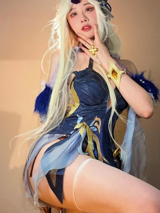 HM[COS系] 轩子巨二兔 女仆装 妲己 原神凝光 圣诞白色马油袜 等等COSPLAY写真图片包合集[25套][持续更新]