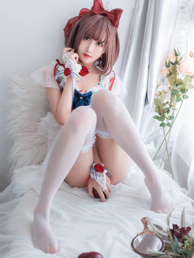 H[COS系] 三度_69：二次元界的百变女神，萌宠与COS的双重魅力! 三度_69 COSPLAY写真图片包合集[93套][持续更新]