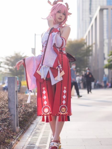 S[COS系] 焖焖碳- coser 的实例展示 正片  原神 八重神子11P