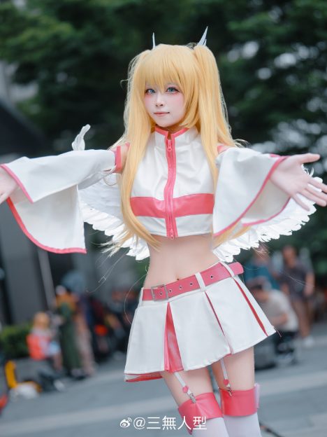 S[COS系] 如果是2.5次元的话那她就是  三無人型 cosplay 欣赏