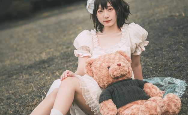 H[COS系] 四川Coser浅安安封神！兔女郎到修女，每套造型都戳在心巴上！COSPLAY浅安安_ 作品图片包合集[25套][持续更新]