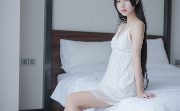 H[COS系] 萌芽儿o0 : 00后Coser黑马！广东萌妹四十万粉凭啥圈疯二次元？萌芽儿o0  COSPLAY写真图片包合集[62套][持续更新]