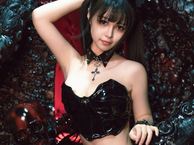 H[COS系] 晕崽 Zz（柳郁子）：软萌外表下的狂野灵魂，11 万粉马甲持续圈粉！COSPLAY 写真作品合集[27套][持续更新]