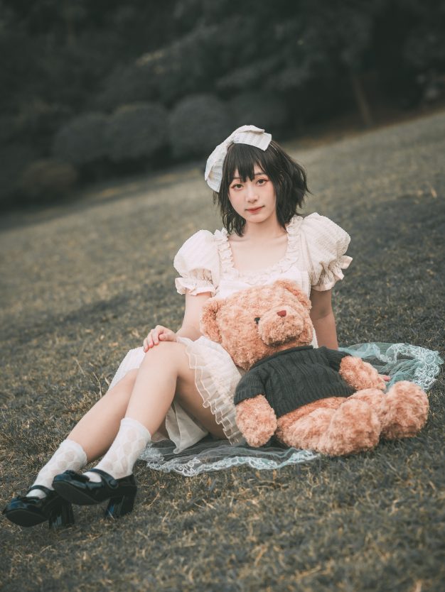 H[COS系] 四川Coser浅安安封神！兔女郎到修女，每套造型都戳在心巴上！COSPLAY浅安安_ 作品图片包合集[25套][持续更新]