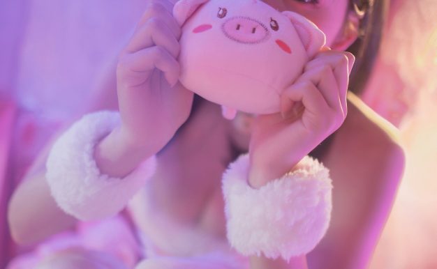 H[COS系] 风华已逝的圈内传奇：深度解析 COSER 爱老师_PhD 的起落人生 爱老师_PhD 写 真 美女图片包合集[47套][Cosplay]